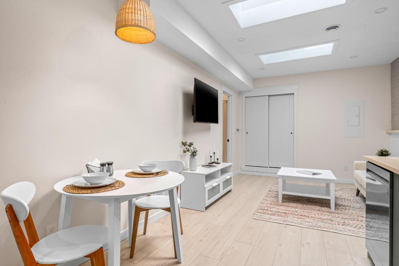 The Olympia: Front Street Flats Apartman Belleville Kültér fotó